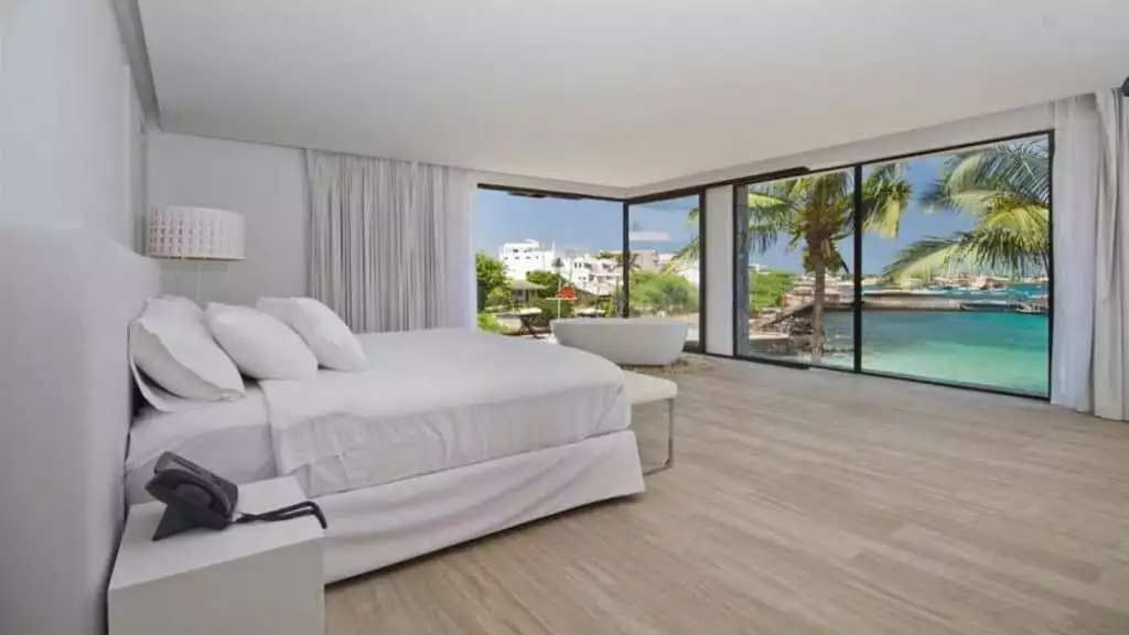 Suite at Golden Bay Galapagos