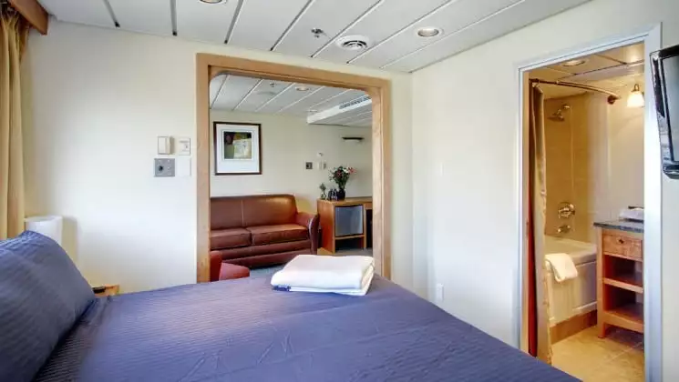 Safari Endeavour Commodore Suite