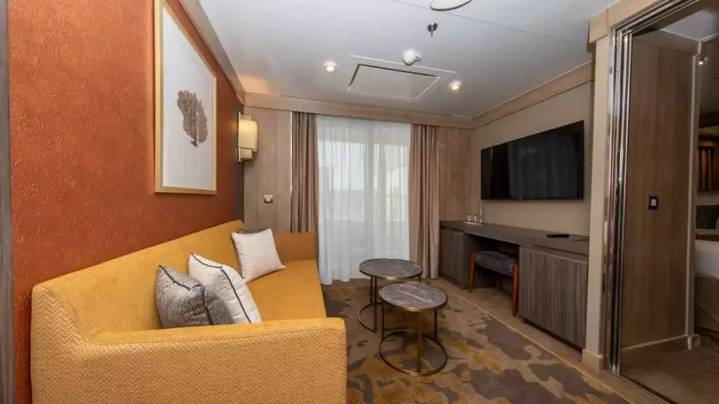 Superior Suite aboard World Explorer. Photo by: Quark Expeditions