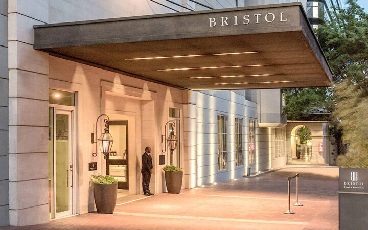 The entrance to the Bristol Panama Hotel, one of the country's top-rated, located in the city's financial district, close to shopping, cultural attractions, and entertaining nightlife