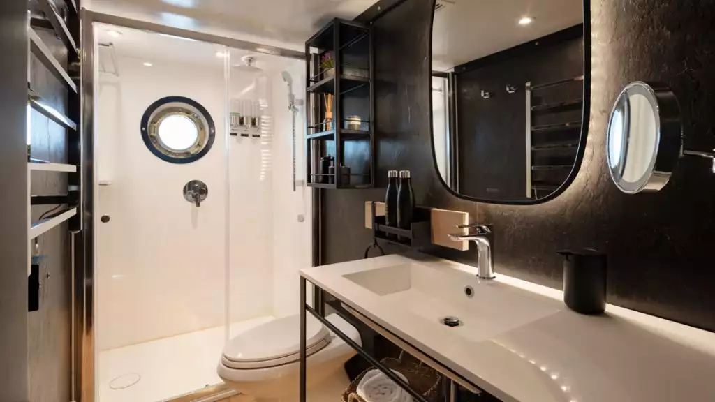 Master Suite Bathroom aboard the Grace
