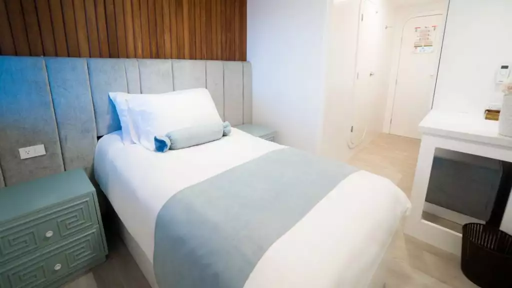 Single Stateroom aboard Ocean Spray