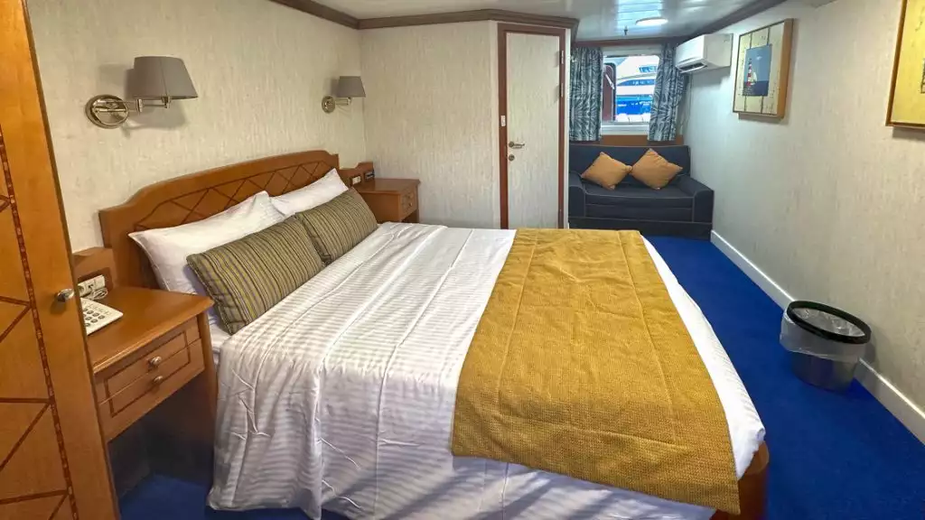 Category P cabin aboard Panorama II