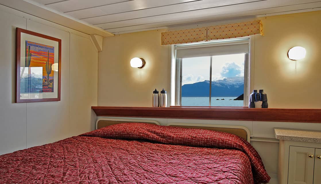 Trailblazer cabin with queen bed aboard Wilderness Adventurer