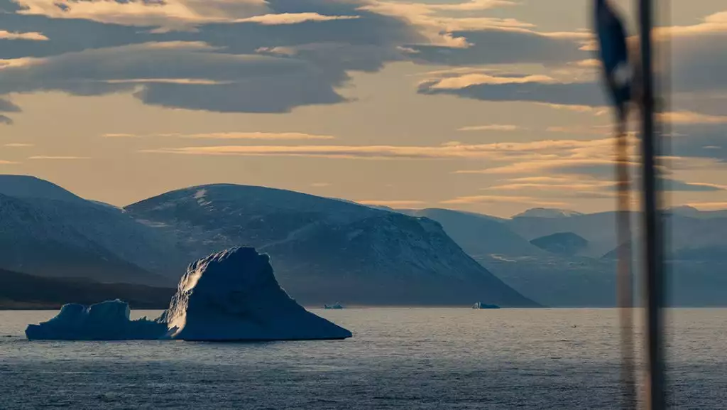 Photo by: Nicky Souness/Quark Expeditions