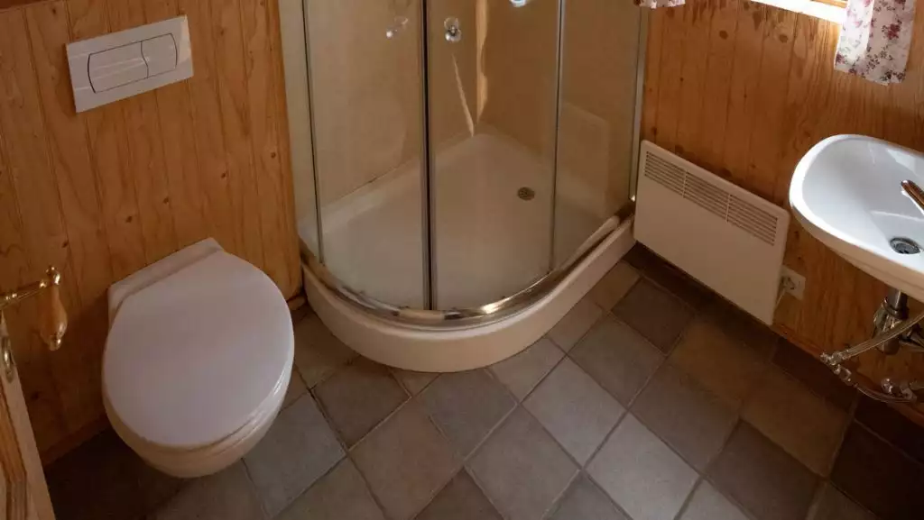 Bathroom in traditional turf guesthouse