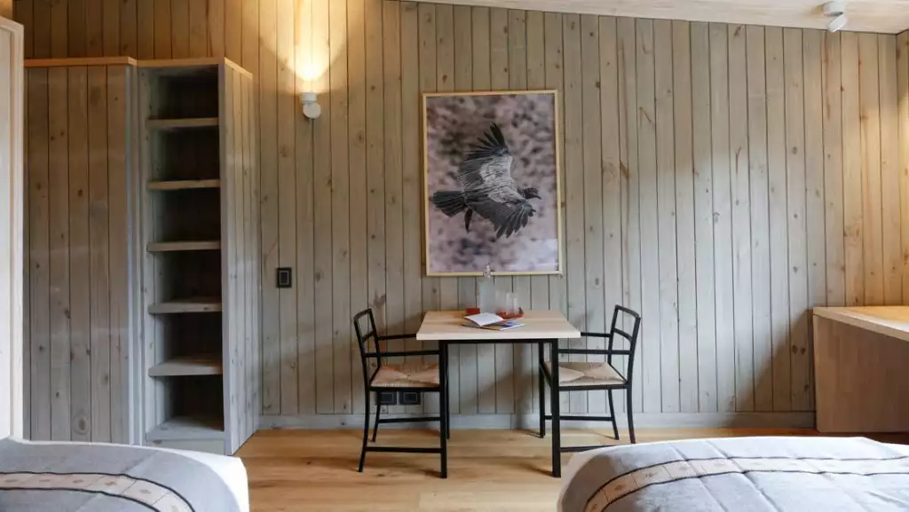 Standard room with twin beds at Explora El Chaltén Lodge
