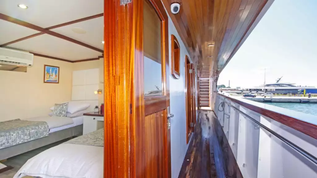 Main Deck Premium Twin cabin aboard M/S Aurora