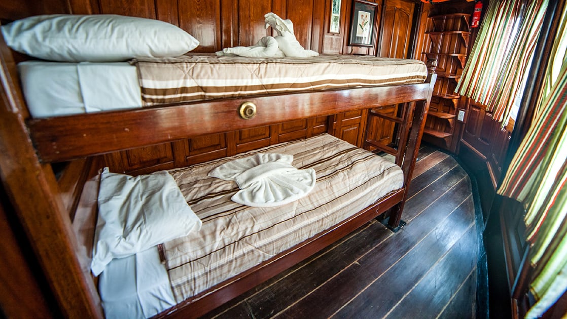 Green Category Cabin 2 with bunk beds aboard Tucano.