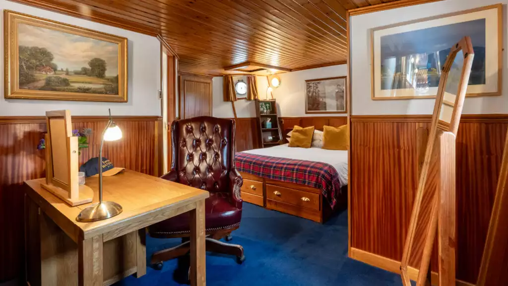 Junior Suite aboard Scottish Highlander