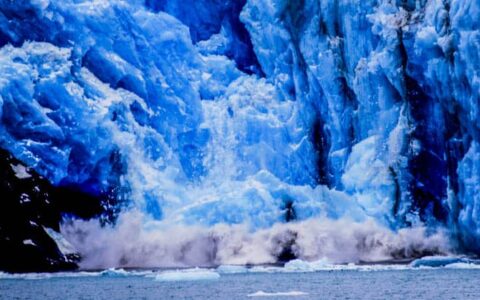 blue alaska glaciers calving