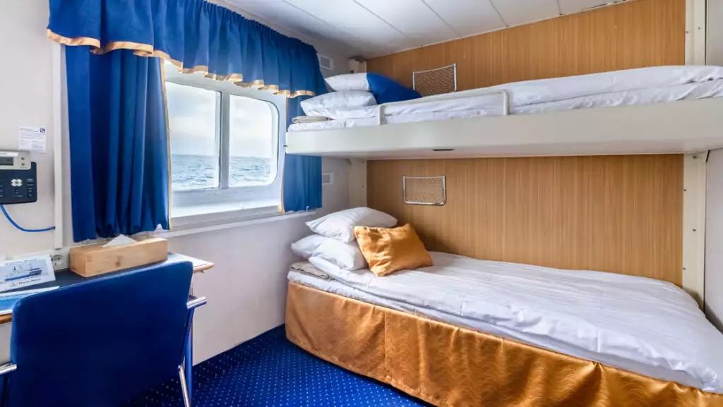 Classic Twin cabin aboard Ocean Nova: Intrepid