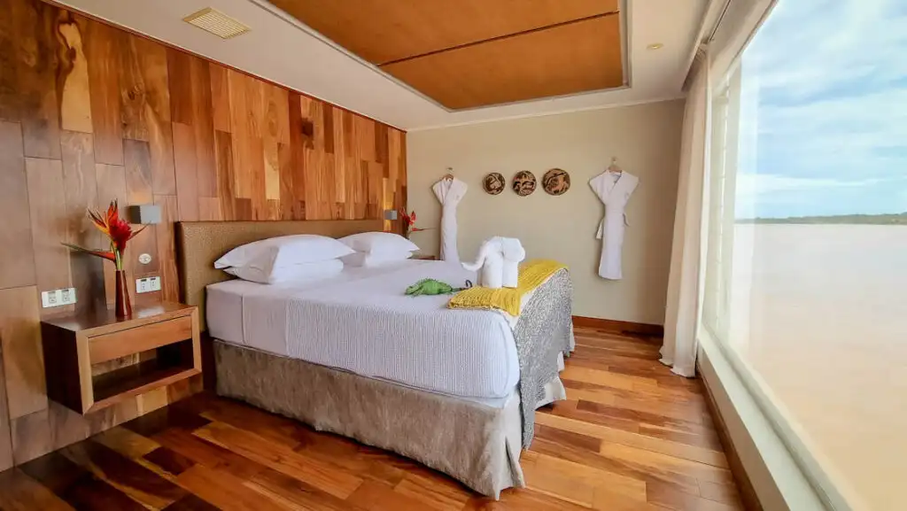 Suite aboard Delfin III: Lindblad