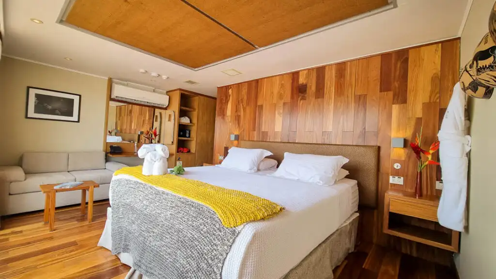 Upper Suite aboard Delfin III: Lindblad